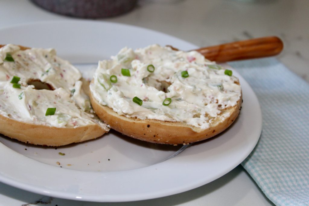 bagel veggie cream cheese