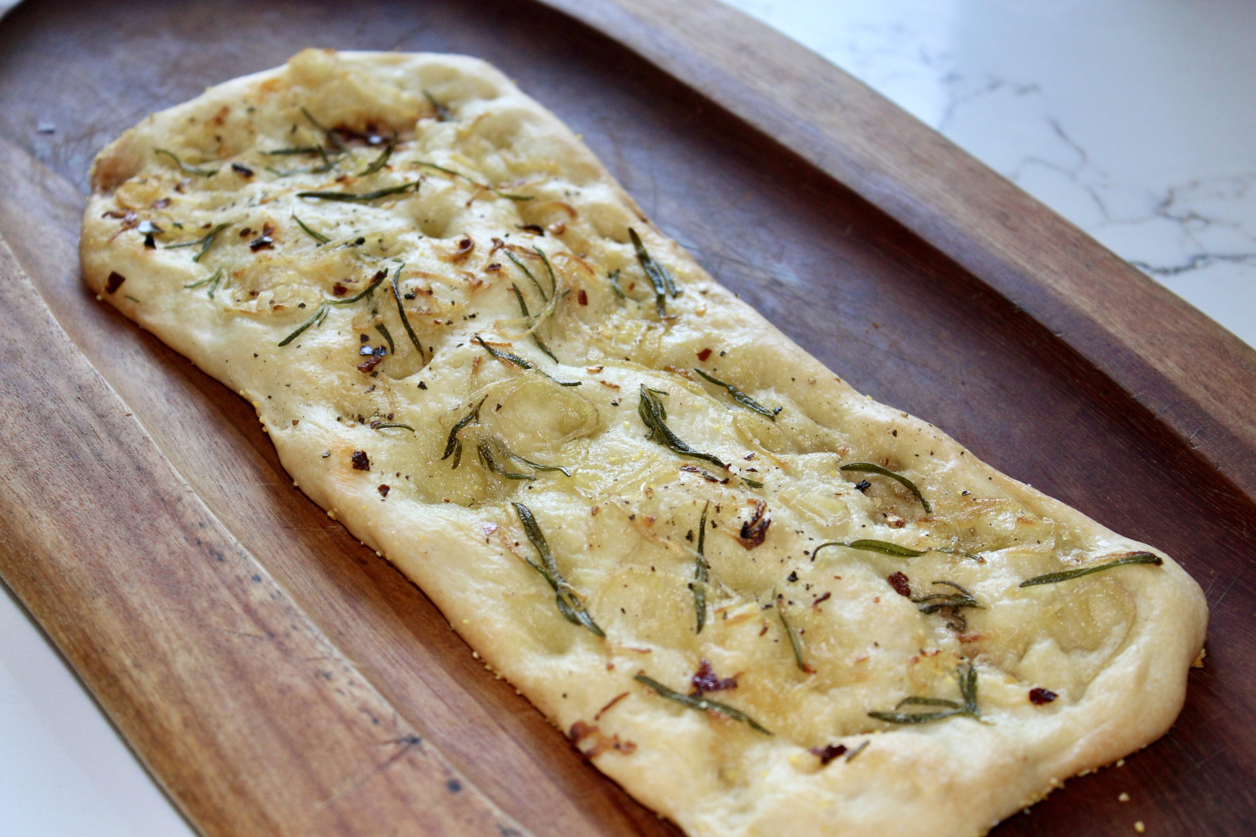 Shallot Rosemary Flatbread - GG's Kitchen